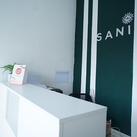Reddoorz At Sani Guest House Balikpapan Balikpapan (Borneo) Exterior foto