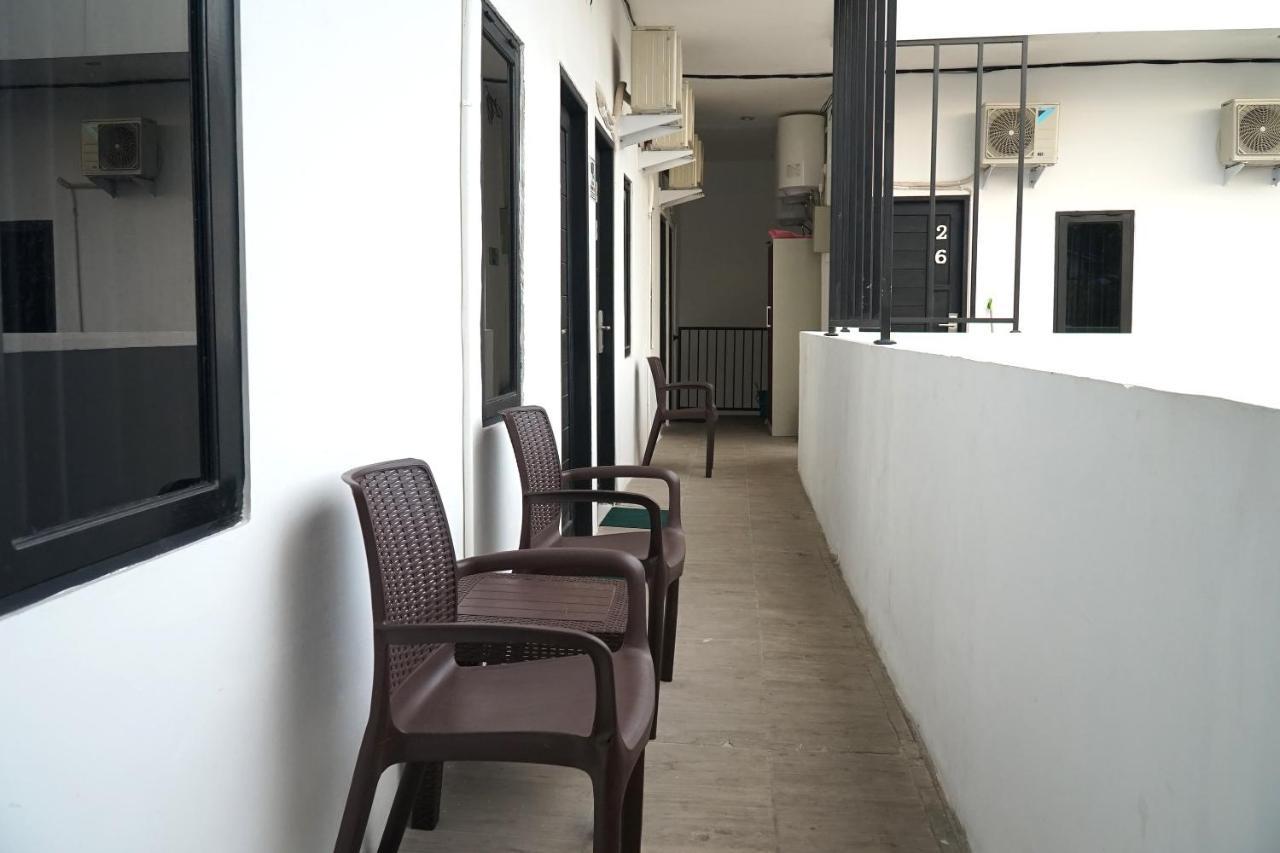 Reddoorz At Sani Guest House Balikpapan Balikpapan (Borneo) Exterior foto
