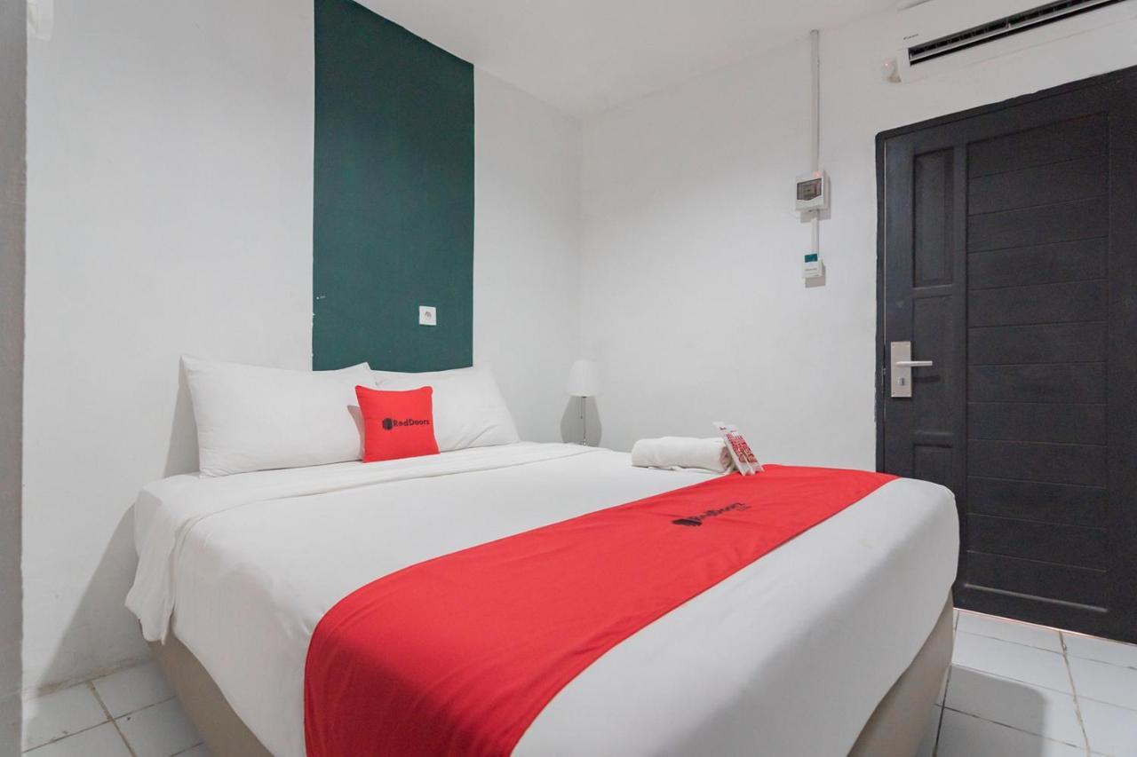 Reddoorz At Sani Guest House Balikpapan Balikpapan (Borneo) Exterior foto