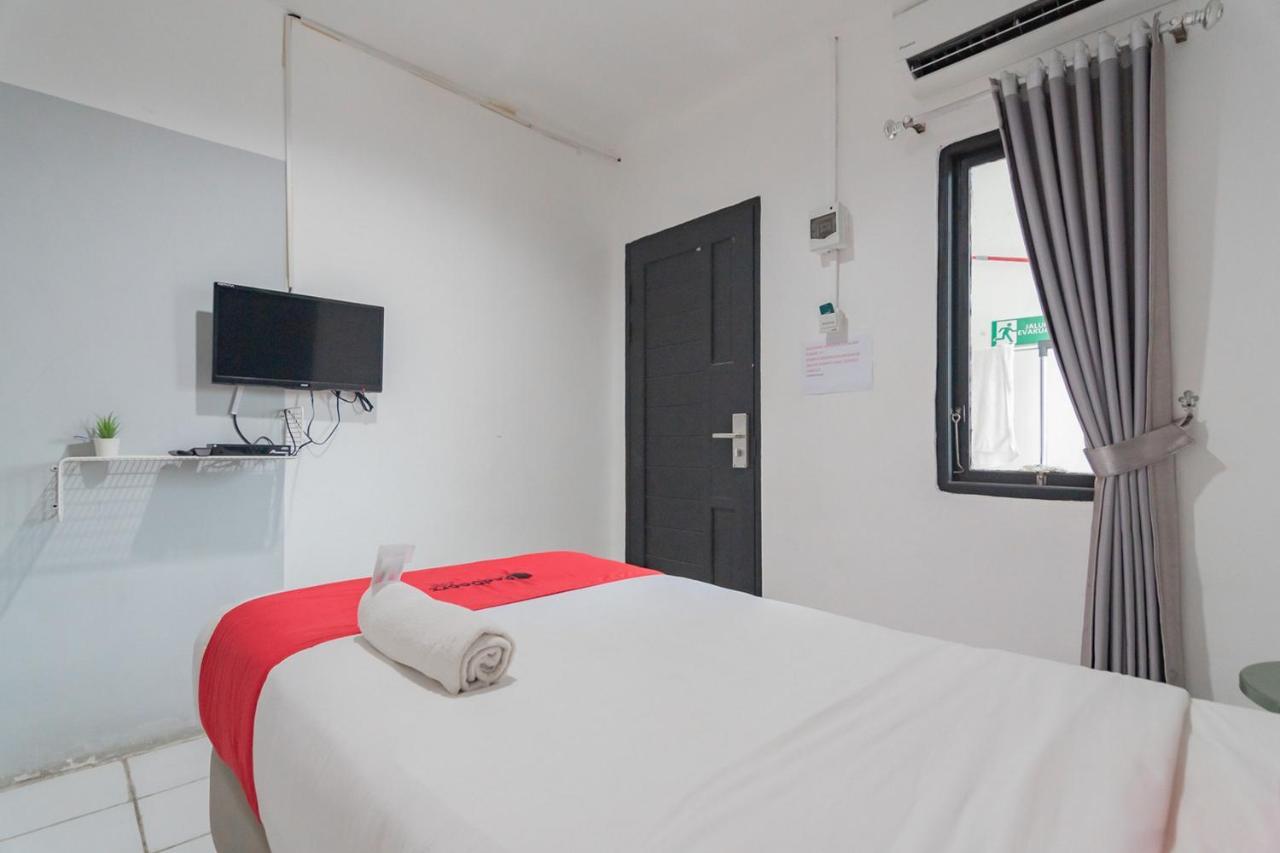 Reddoorz At Sani Guest House Balikpapan Balikpapan (Borneo) Exterior foto