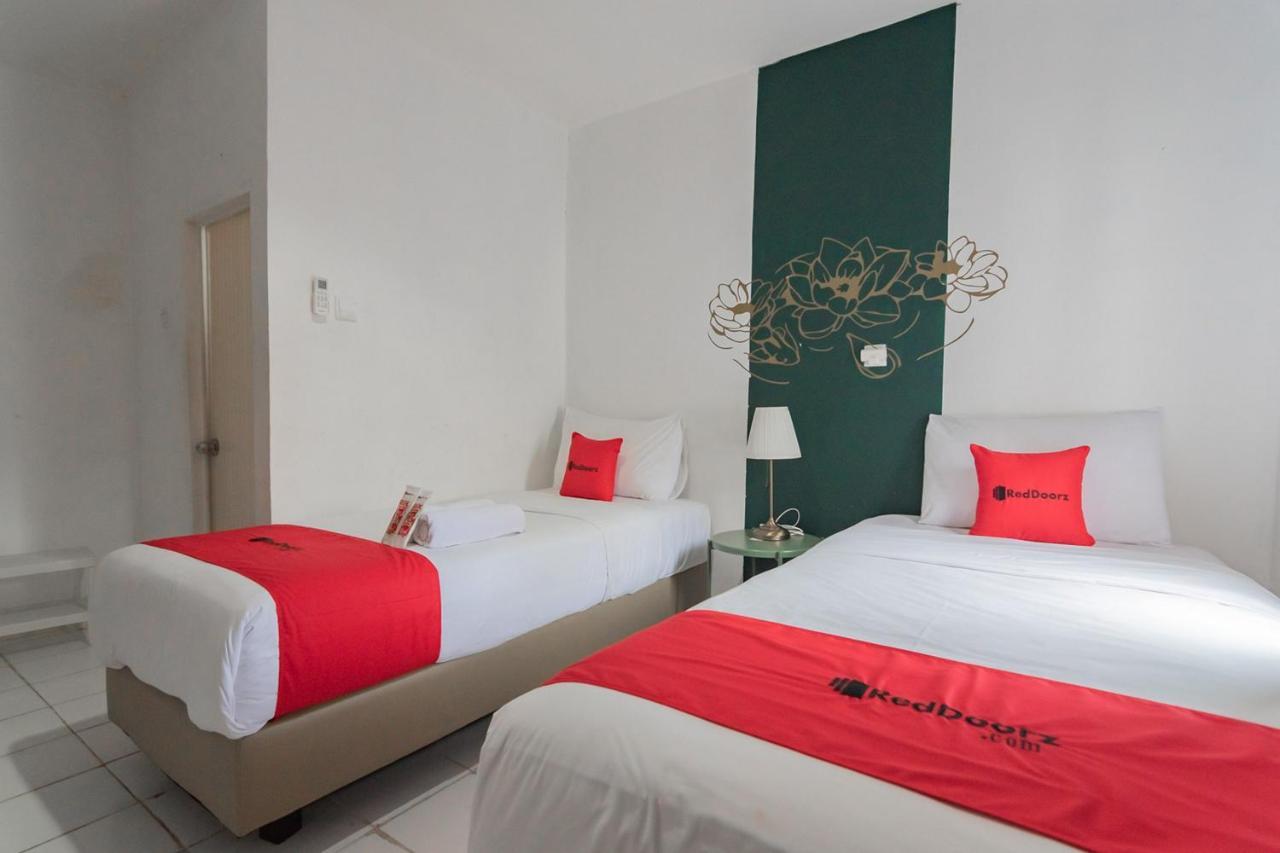Reddoorz At Sani Guest House Balikpapan Balikpapan (Borneo) Exterior foto