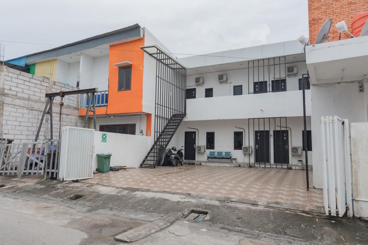 Reddoorz At Sani Guest House Balikpapan Balikpapan (Borneo) Exterior foto