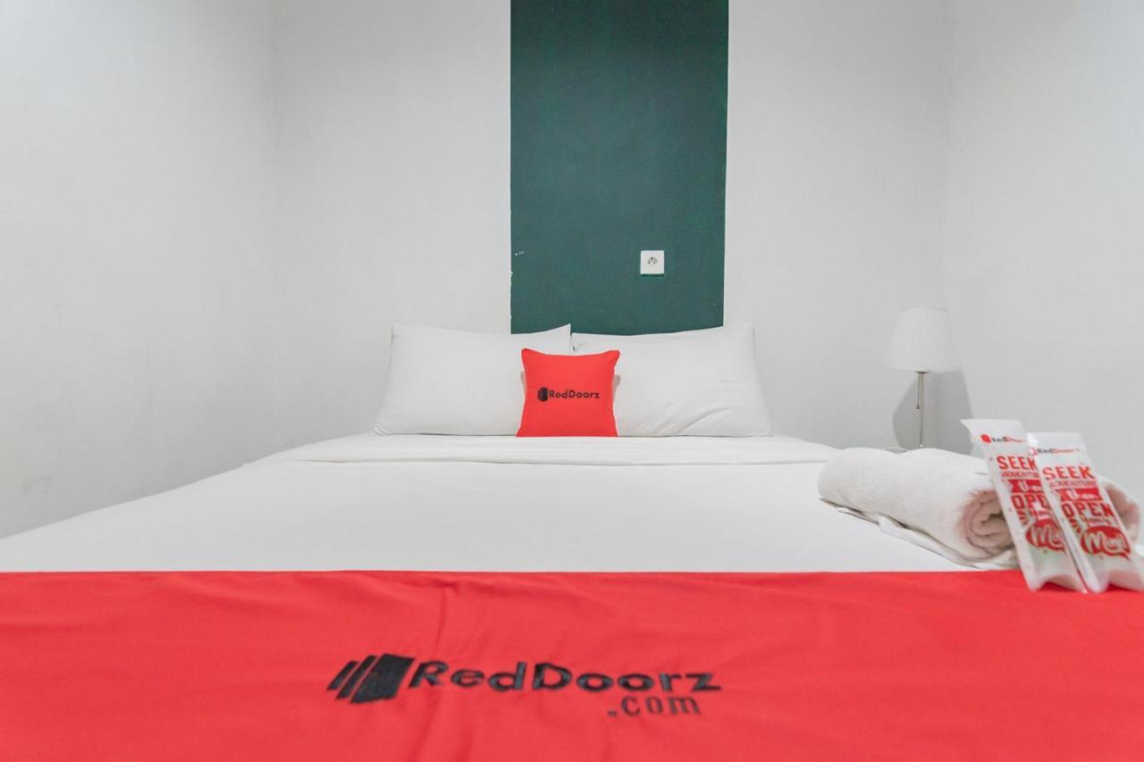 Reddoorz At Sani Guest House Balikpapan Balikpapan (Borneo) Exterior foto