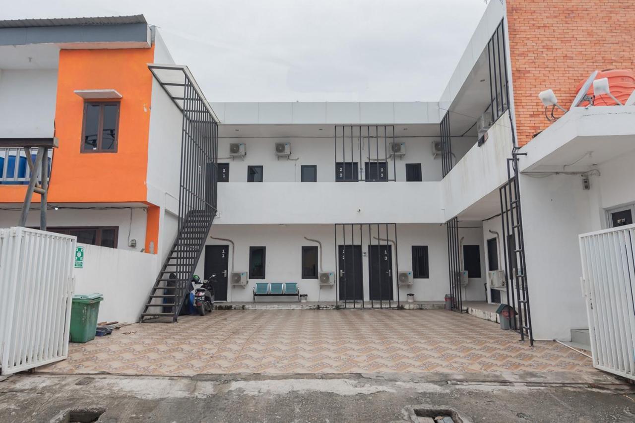 Reddoorz At Sani Guest House Balikpapan Balikpapan (Borneo) Exterior foto